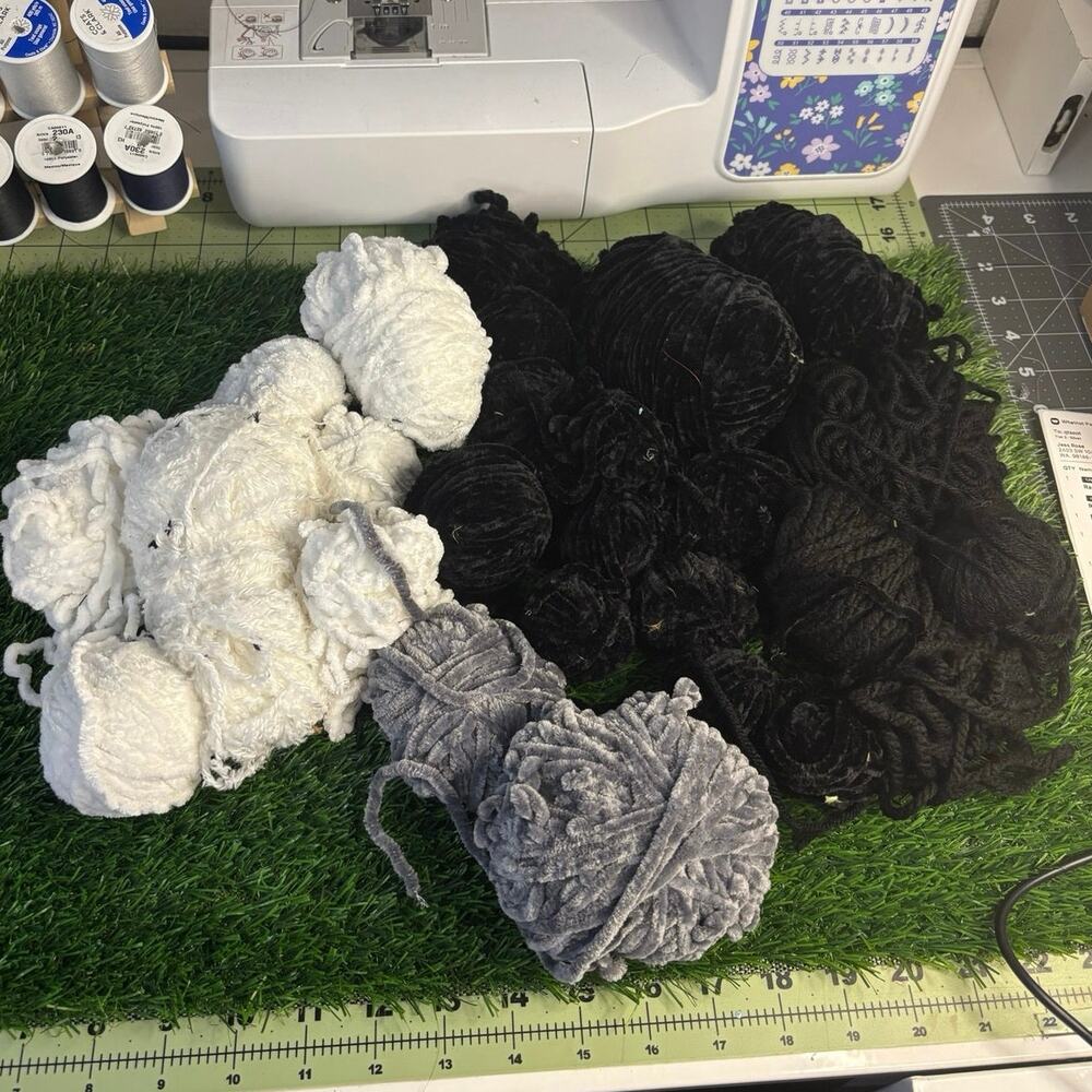 1lb 7oz bundle of yarn